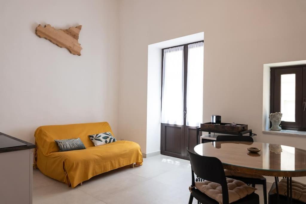 Collegiata Apartment - Catania Downtown Dış mekan fotoğraf